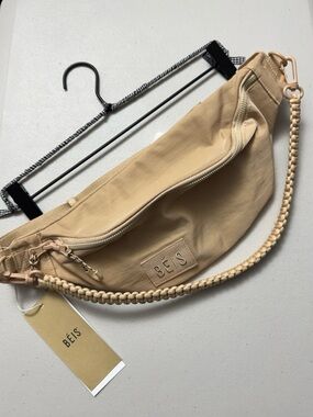 BEIS The Sport Pack Beige